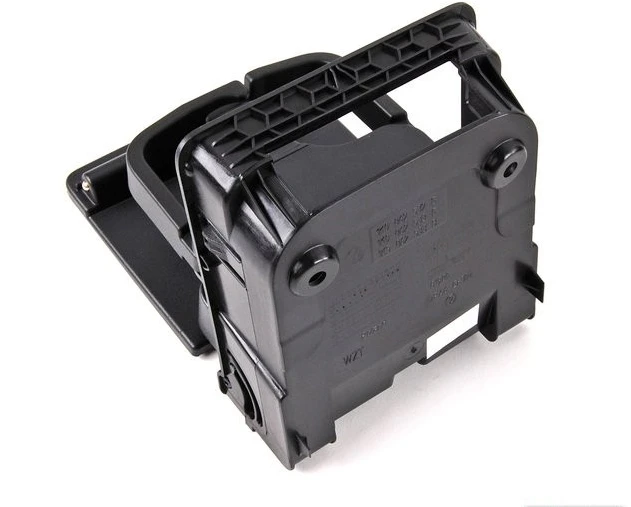 Vag Vidurinis Atlošas Titan Juodas Volkswagen Golf R32 2009 2013 Originalus 5K006112382V