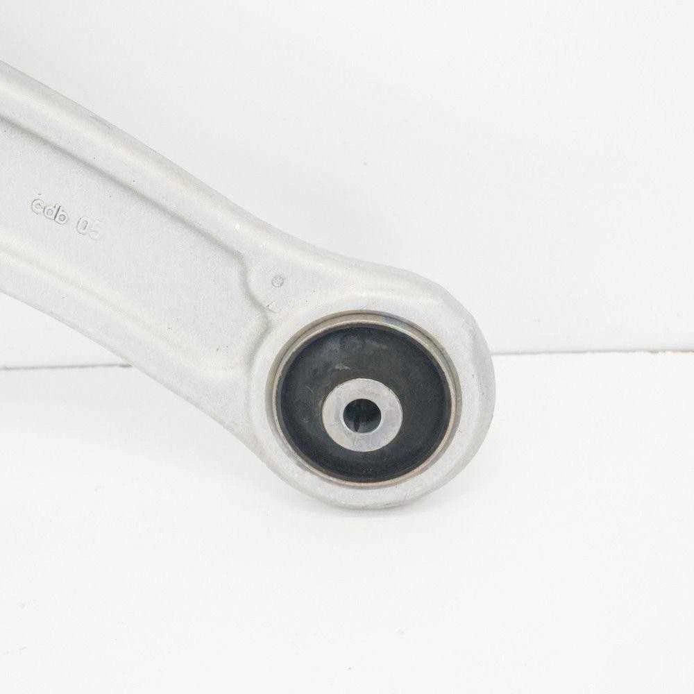 VAG Viršutinis Wishbone Audi 8S TTRS Quattro 2 5T Originalus 8S0407151D