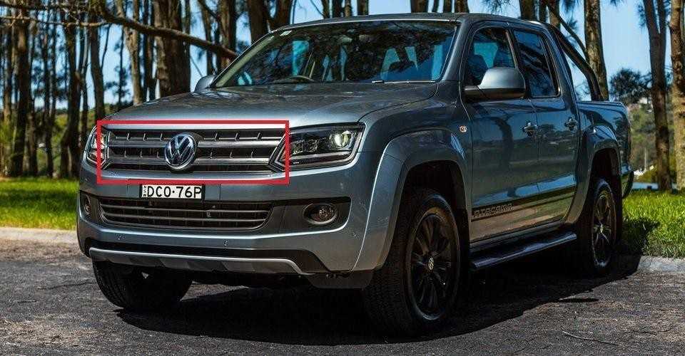 VAG VOLKSWAGEN AMAROK priekinės centrinės radiatoriaus grotelės, juodos spalvos, originalios 2HH853656539B9