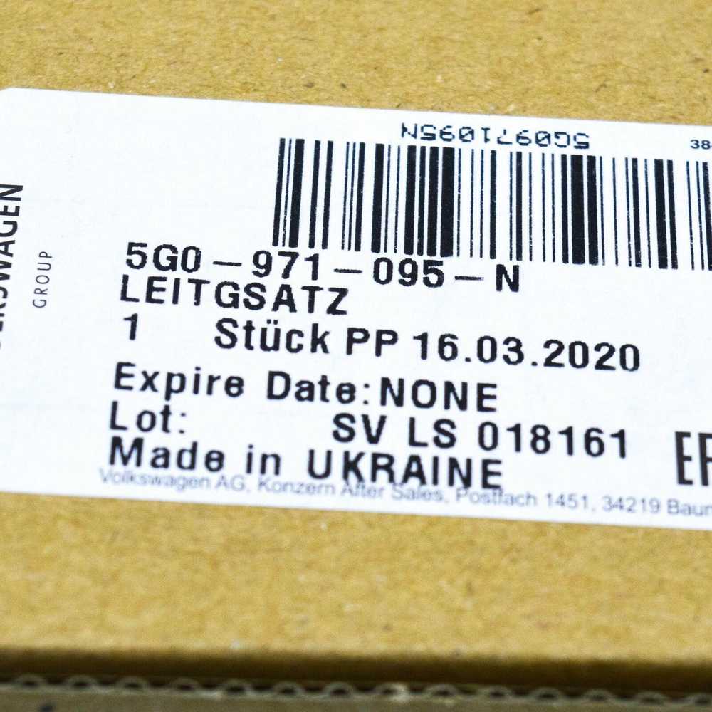 VAG Volkswagen Golf 5G MK7 priekinės parkavimo pagalbos laidų jungtis 5G0971095N originali