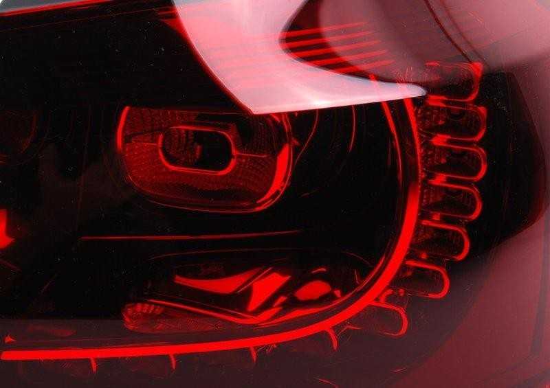 VAG VOLKSWAGEN GOLF MK6 galinis dešinysis tamsintas žibintas 5K0945096Q NAUJAS GENUINALUS