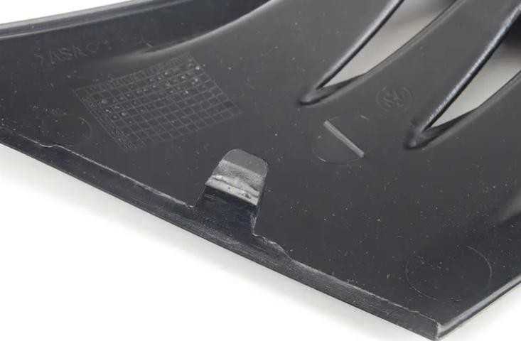 VAG Volkswagen Jetta Golf Priekinio Bamperio Grotelės Kairėje Originalus 1K9853665A9B9