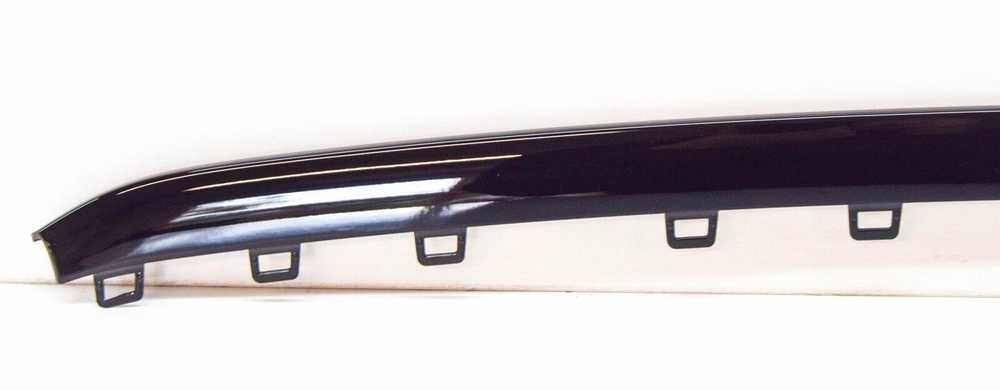VAG Volkswagen PASSAT B7 R-Line priekinio bamperio grotelių apdaila originali 3AA853711041