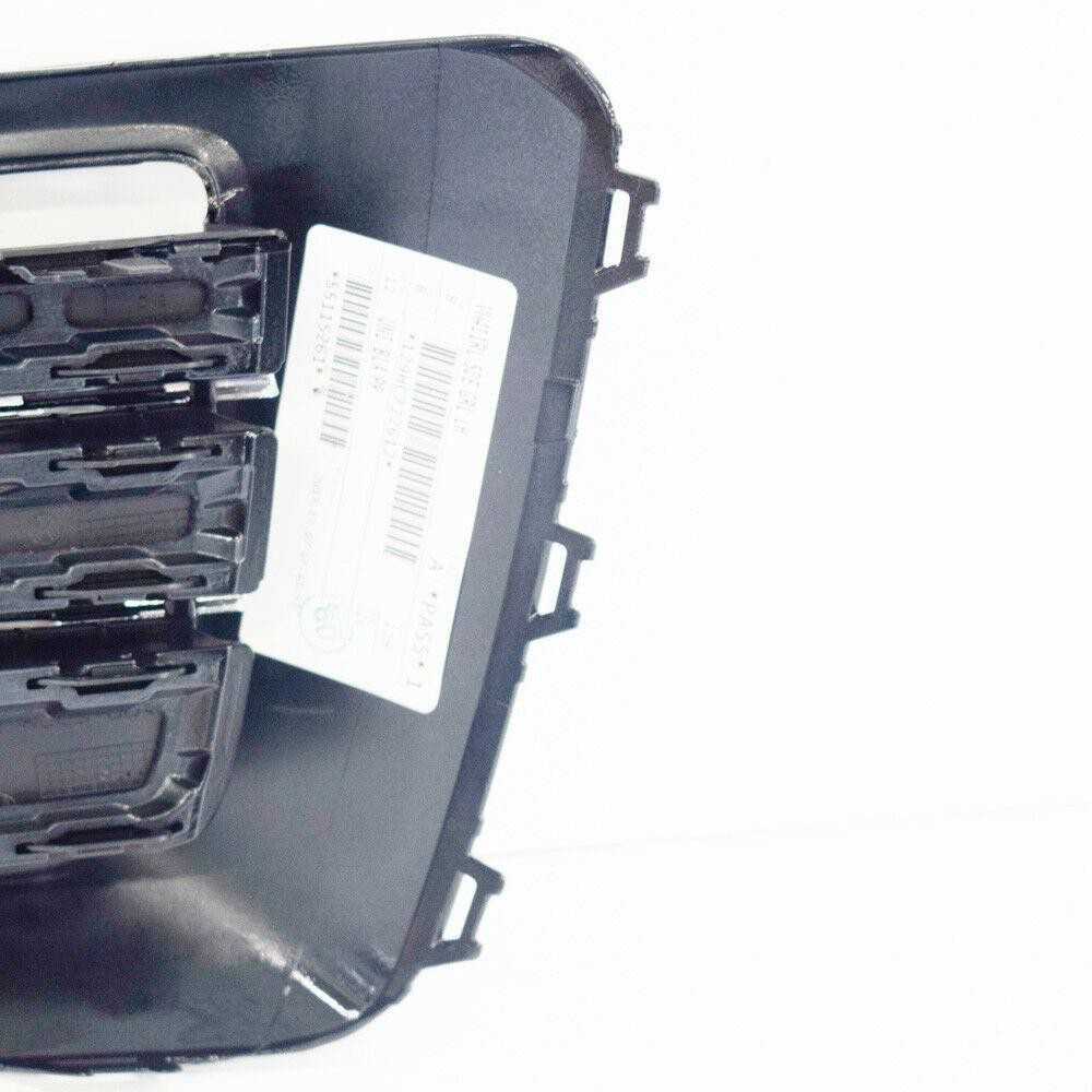 VAG Volkswagen Passat B8 priekinės kairės pusės grotelės originalios 561854661QFOD