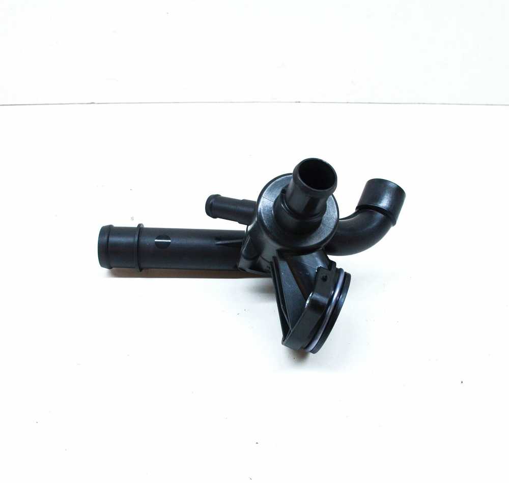 VAG Volkswagen Passat variklio aušinimo skysčio termostatas originalus 03L121111Q