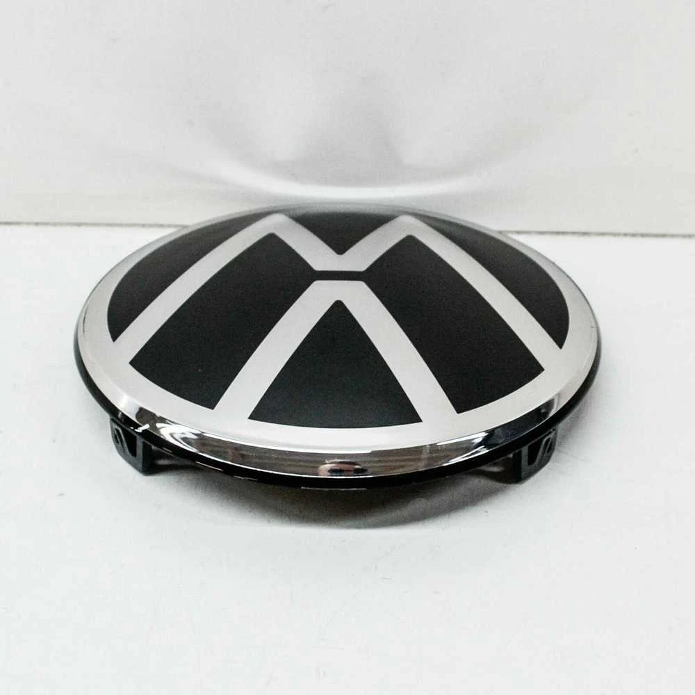 VAG VW Polo Bora T Roc Juodas Chromo Priekinis Emblema Originali 2GM853601EDPJ