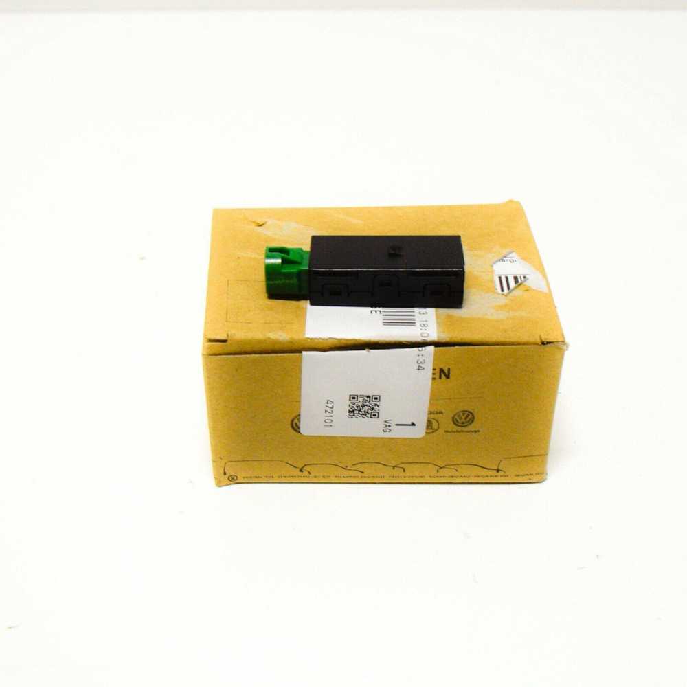 VAG Volkswagen Tiguan Mk1 USB jungties modulis 5Q0035726E NAUJAS ORIGINALUS
