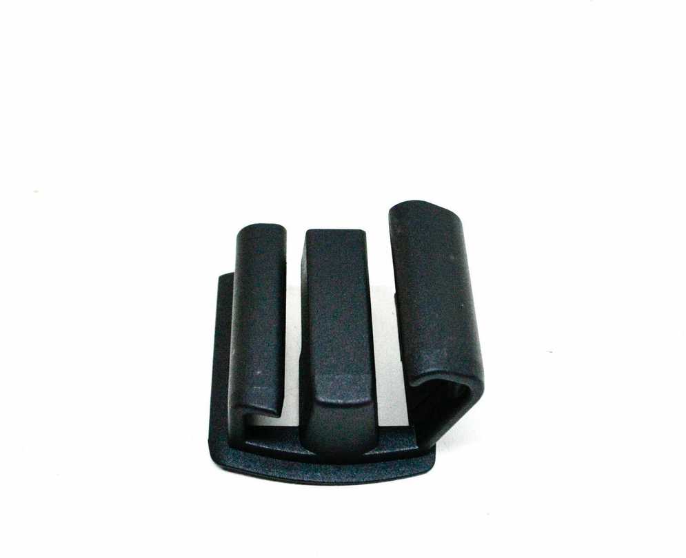 VAG VOLKSWAGEN TOUAREG 7P priekinės kairės pusės išorinės sėdynės bėgių dangtelis originalus 7P688134782V