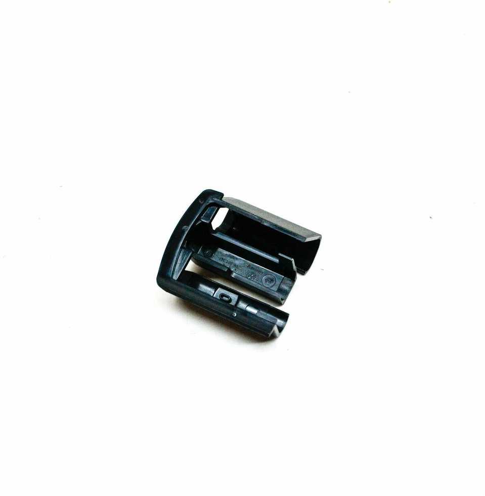 VAG VOLKSWAGEN TOUAREG 7P priekinės kairės pusės išorinės sėdynės bėgių dangtelis originalus 7P688134782V