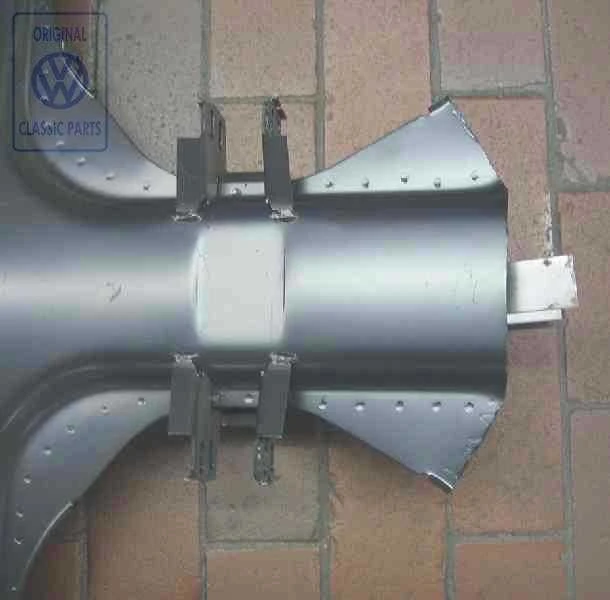 VAG VW 1302 Priekinis Rėmo Dalis Originalus 133701037