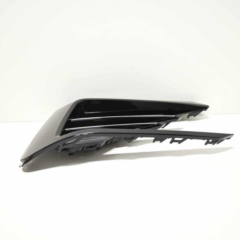 Volkswagen Passat A3 Oro Kreipiančiųjų Grotelių Dangtelis Juodas VAG Originalus 561854662JFOD