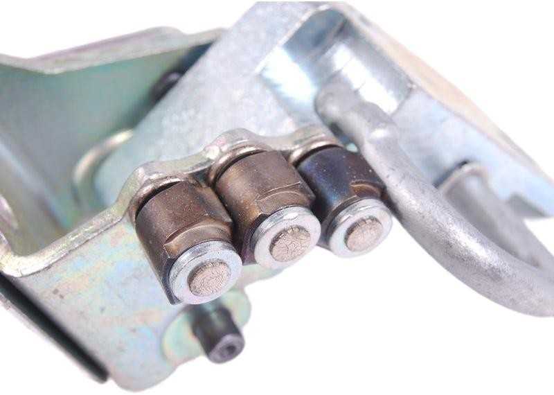 VAG VW Audi Audi Seat Skoda Durelių lankstas priekinis apatinis kairysis originalus 4B0831411B