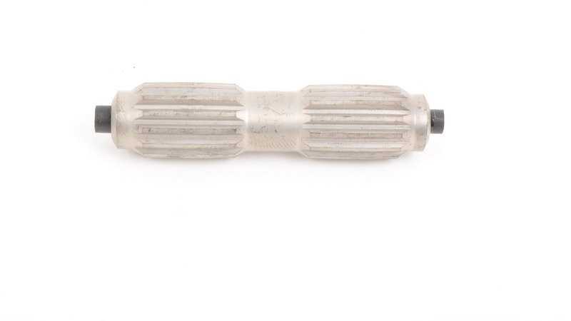 VAG VW Audi Įvesties velenas Originalus 057145223