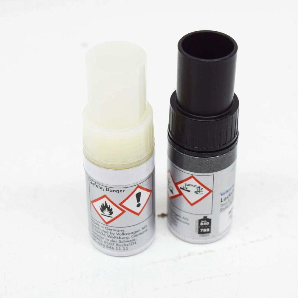 VAG VW AUDI Touch Up pieštukų rinkinys Indžio pilkos spalvos originalus LST0M2R7H