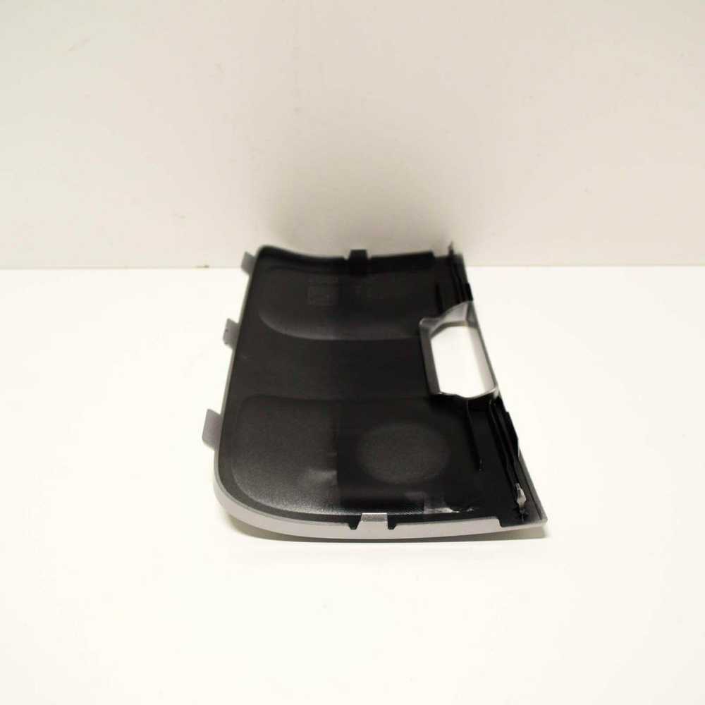 VAG VW B7 galinio bamperio vilkimo kablio dangtis originalus 3AF807397AU34