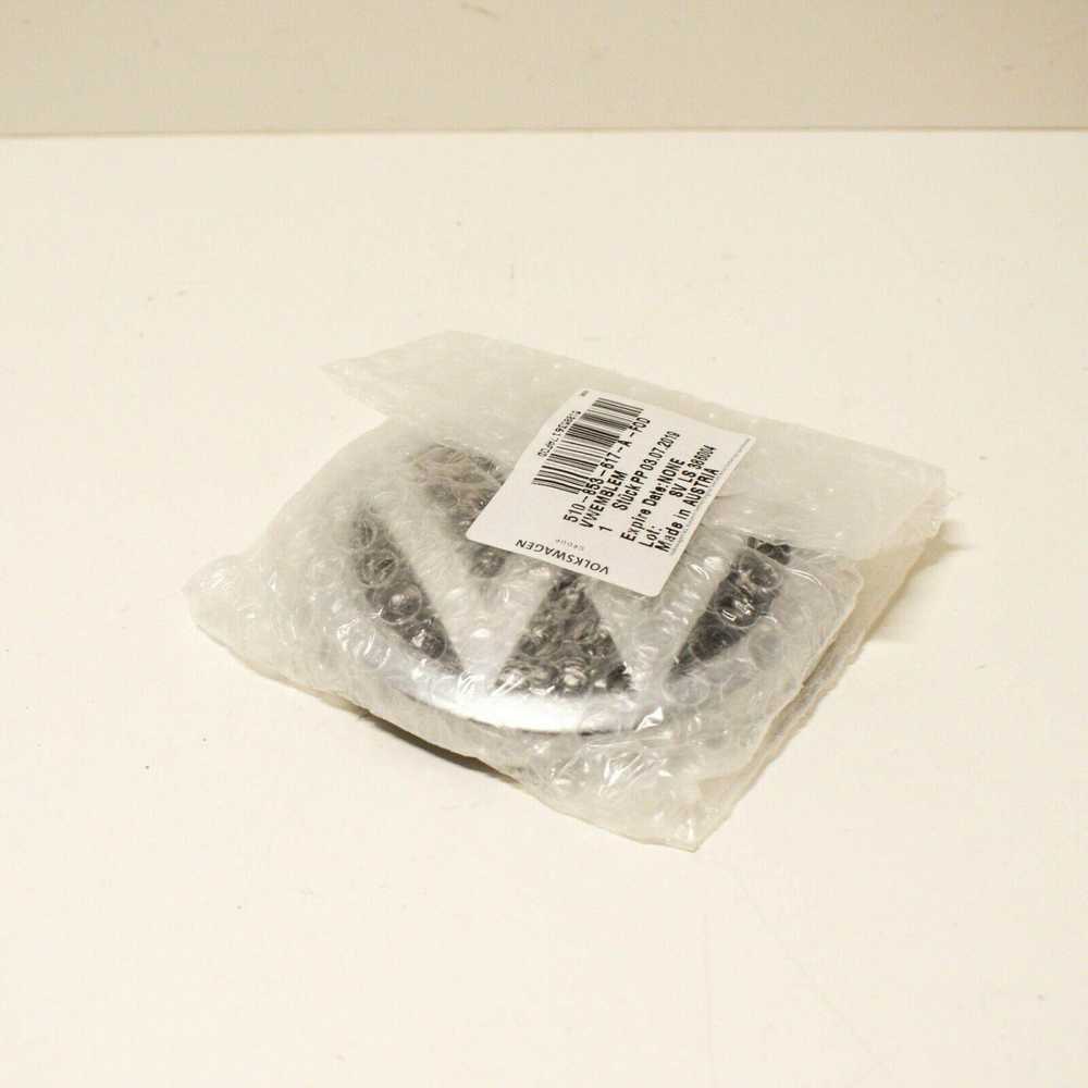 VAG VW Emblema Juoda Blizgi Poliruotas Chromas Passat Golf T-Roc Originalus 510853617