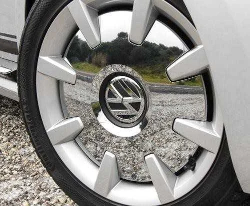 VAG VW Beetle 2012-2017 m. ratų centro stebulės dangtelis chromuotas, juodas, originalus 5C0601149CQZQ