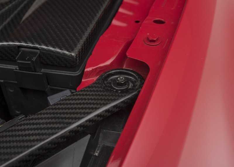 VAG VW GOLF 2013-2016 Radiatoriaus atraminės panelės viršutinė atrama dešinėje 5G0805932 Originali