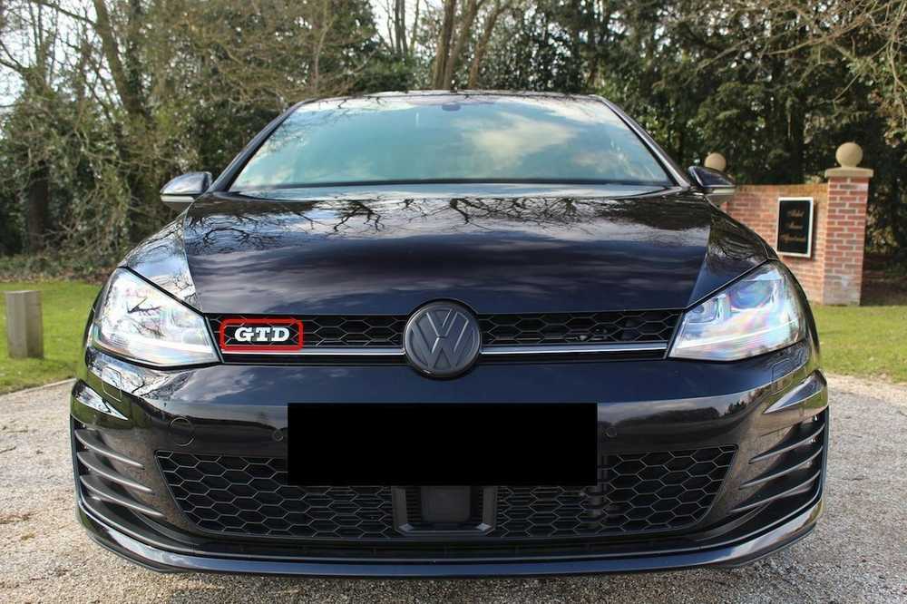 VAG VW GOLF 7 VII GTD grotelių emblema 5G0853679R Originali