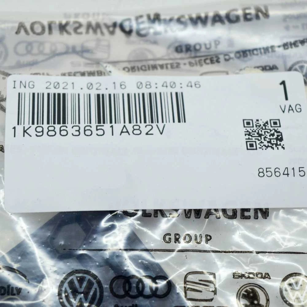 VAG VW GOLF MK5 galinio skydelio apdailos vožtuvo dangtelio užrakto dangtelis originalus 1K9863651A82V