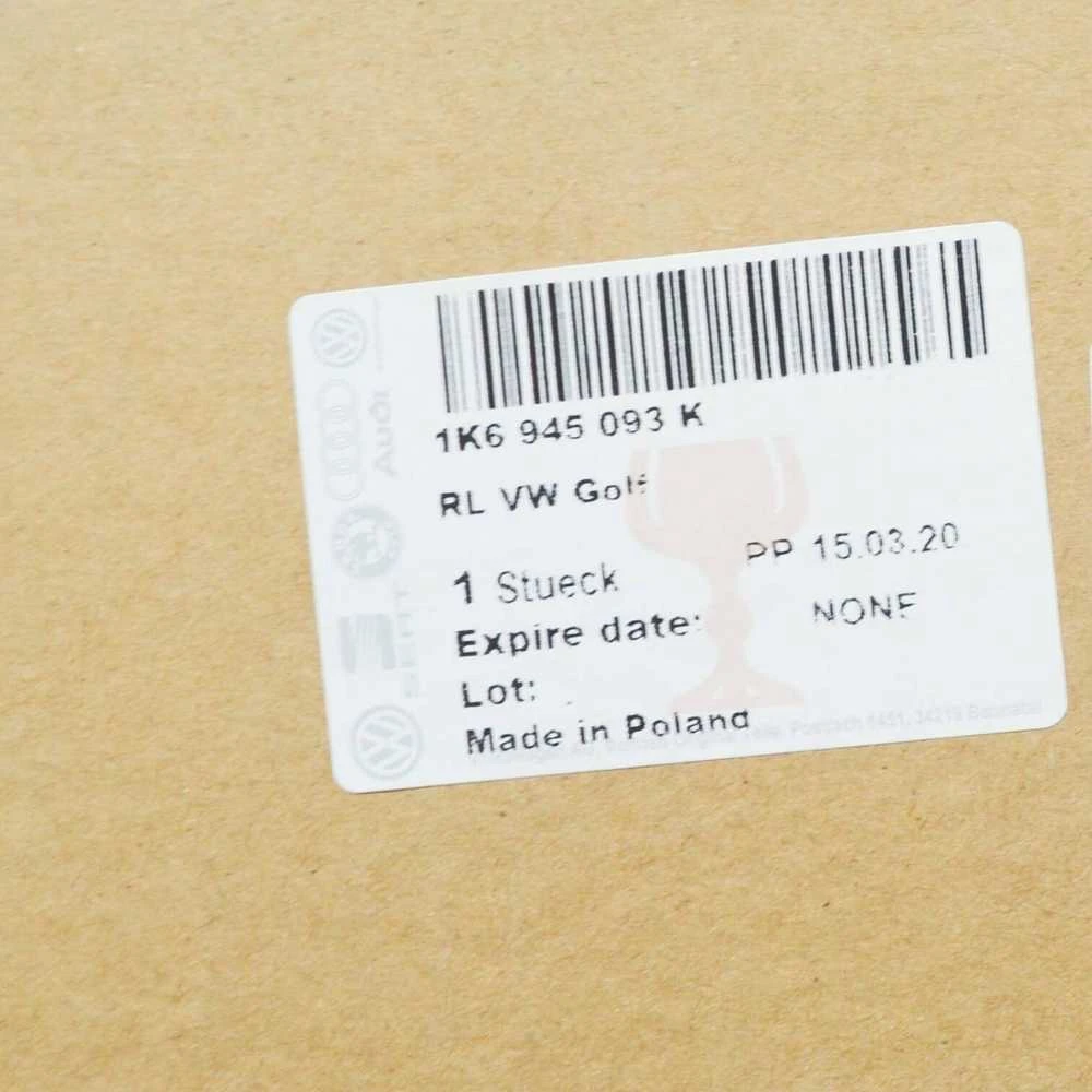 VAG VW GOLF Mk5 R-Line bagažinės dangčio kairės pusės žibintas 1K6945093K Originalus