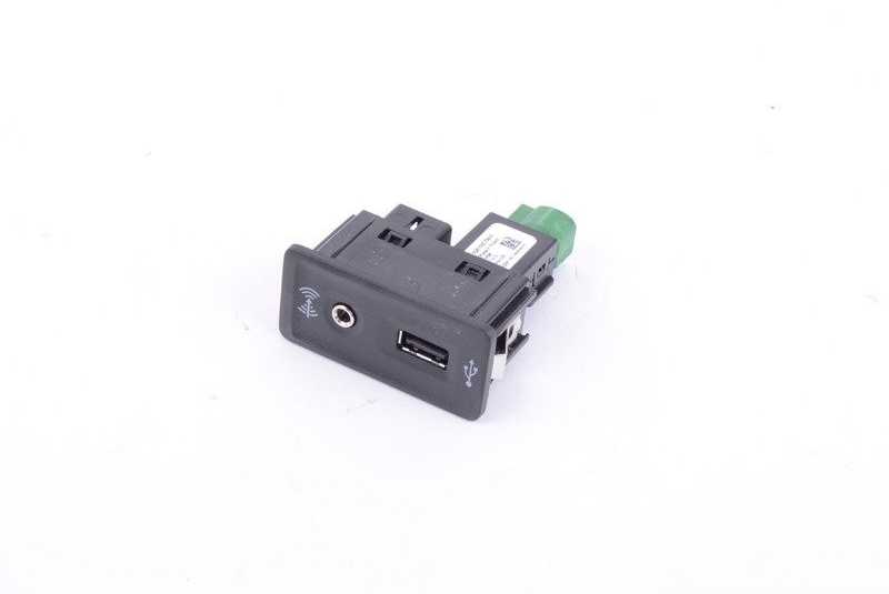 VAG VW Golf MK7 Įdiegti CarPlay Media MDI USB AUX AMI lizdas kabelis Originalus 5G0035222E