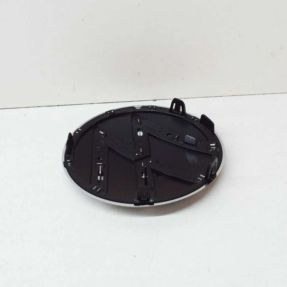 VAG VW GOLF MK8 priekinė dalis VW emblema su ženkliuku originali 5H0853601DDPJ