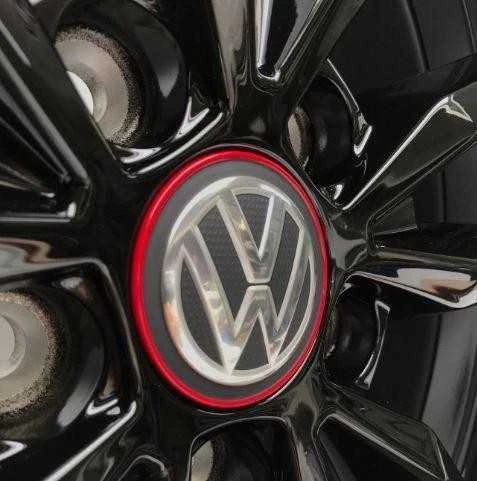 VAG VW Golf R32 GTI ratų centro stebulės dangtelis chromuotas raudonas originalus 5G0601171B