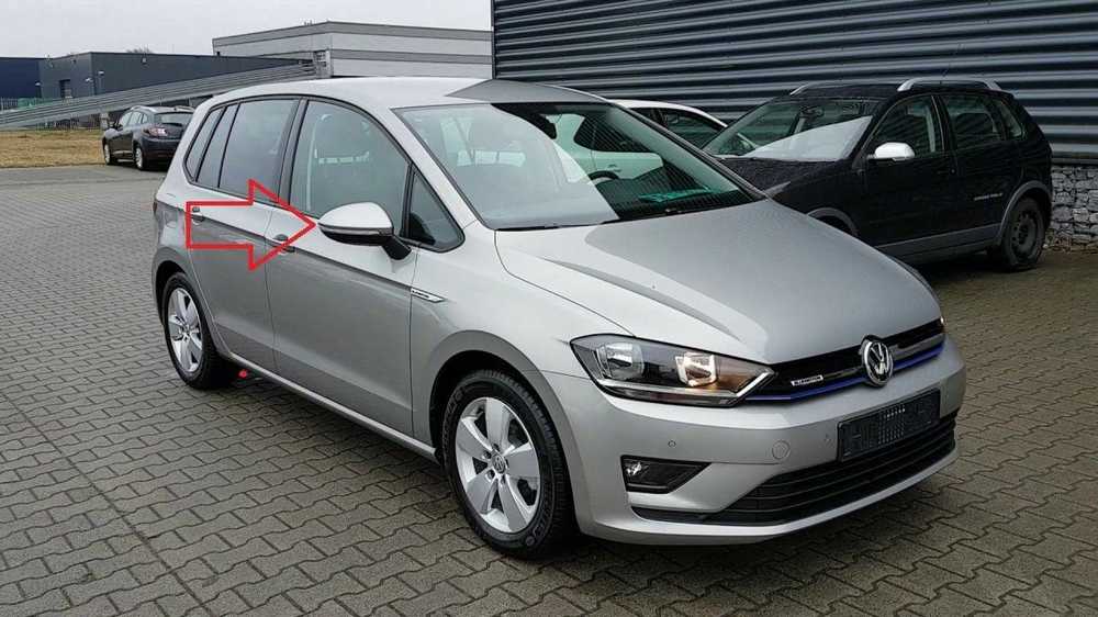 VAG VW GOLF SPORTSVAN 7 TOURAN Išorinio veidrodžio rėmelis dešinėje 5108576029B9 Originalus