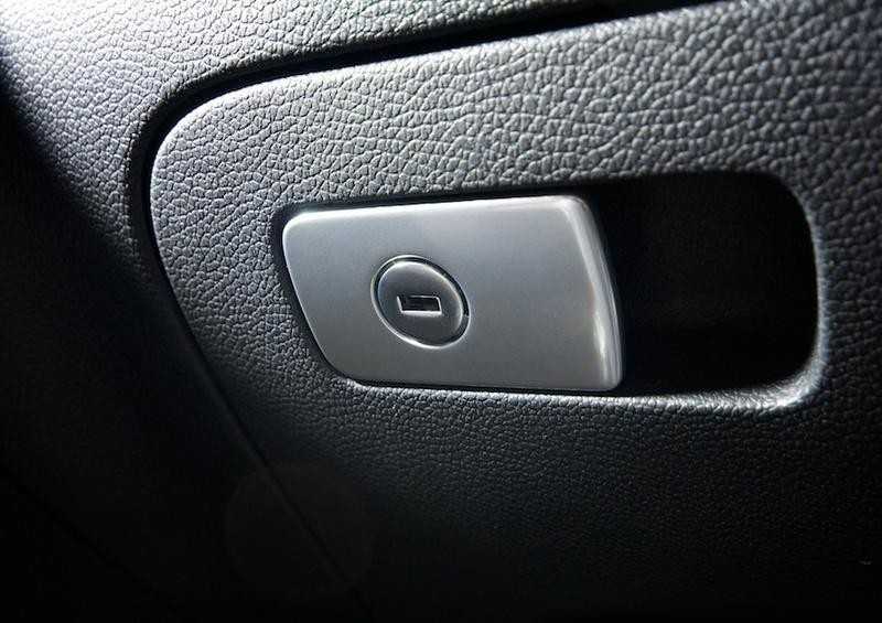 VAG VW GOLF V VI pirštinių dėžutės užraktas be cilindro EOS originalus 1K1857147D3Q7