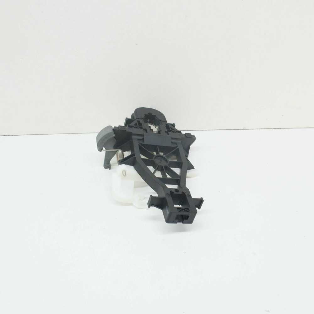 VAG VW kairės pusės stumdomųjų durų montavimo strypas 7E0843351C Originalus