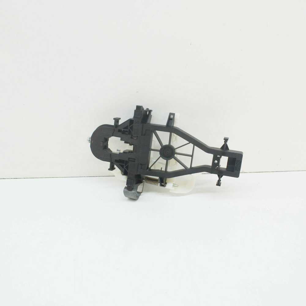 VAG VW kairės pusės stumdomųjų durų montavimo strypas 7E0843351C Originalus