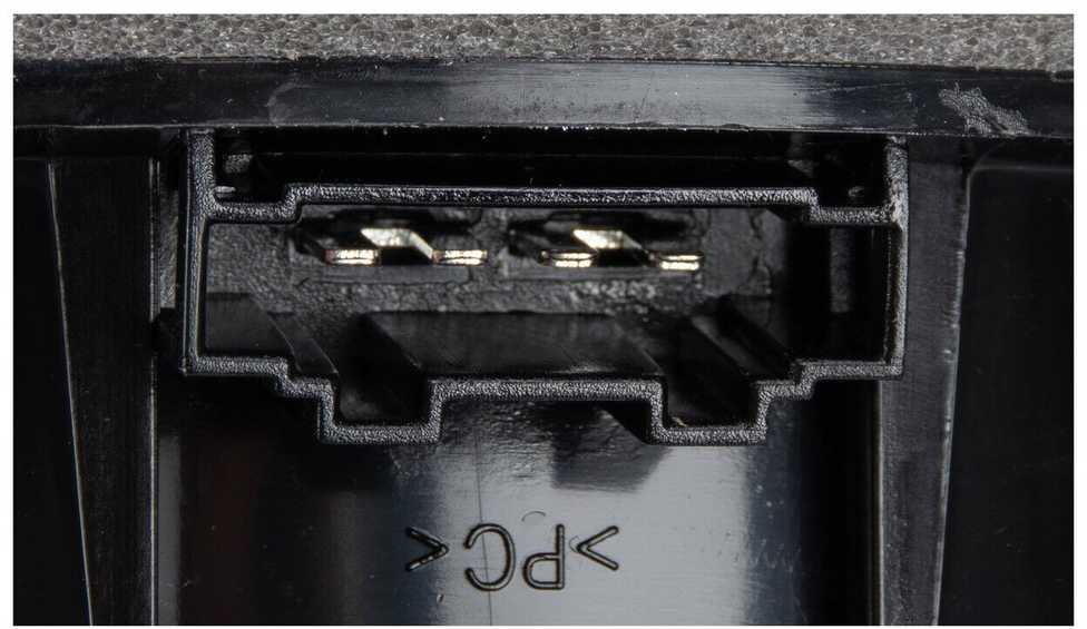 VAG VW Passat 3B garsiakalbio žemo dažnio garsiakalbis originalus 1T0035411AB