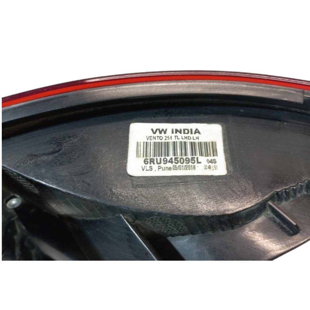 VAG Volkswagen Polo Vento Galinis Žibintas Su Rūko Žibintu Originalus 6RU945095L