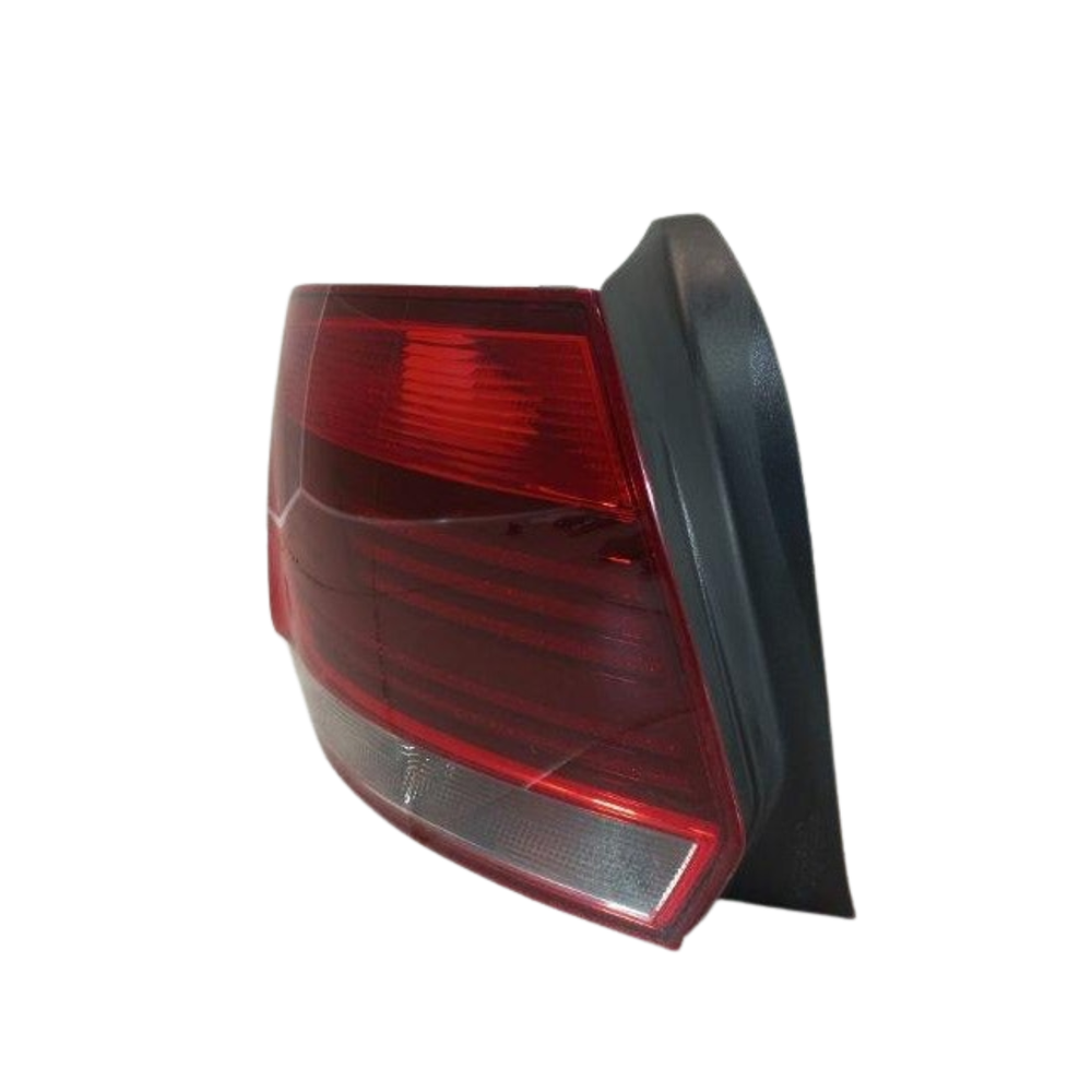 VAG Volkswagen Polo Vento Galinis Žibintas Su Rūko Žibintu Originalus 6RU945095L