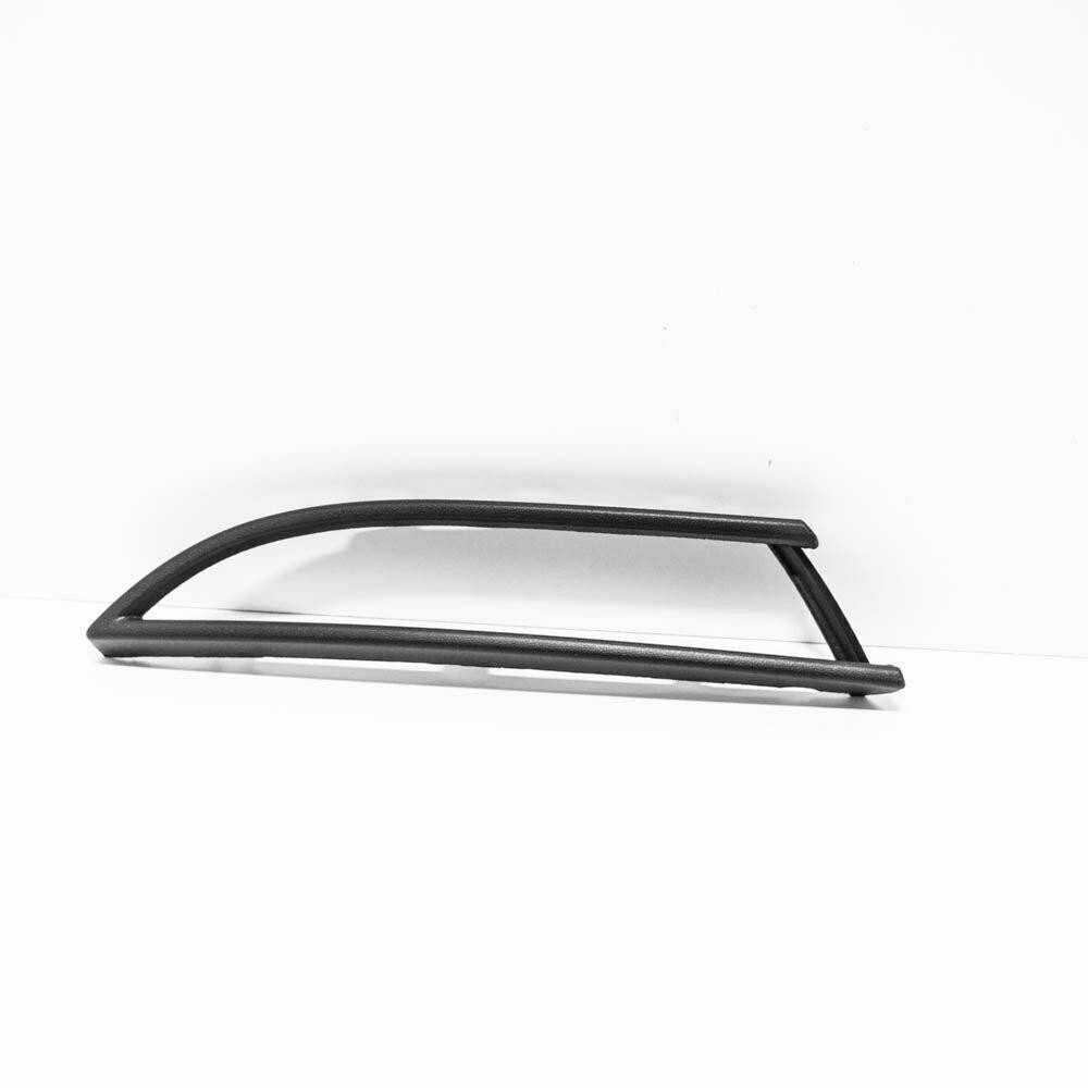 VAG VW priekinio bamperio dešiniojo posūkio rodiklio apdailos grotelės originalios 1K8807718B9B9
