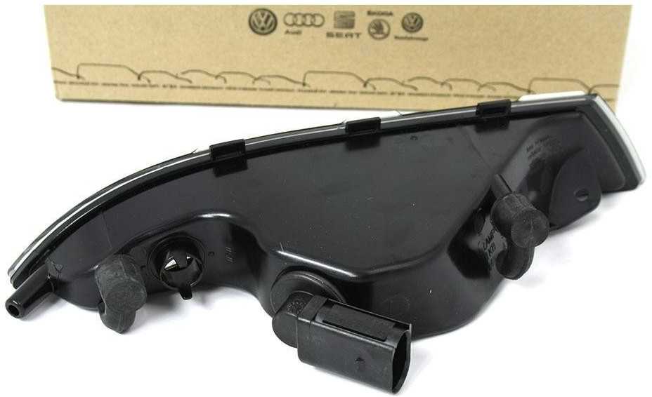 VAG VW Scirocco 09-14 Priekinis buferio posūkio signalas kairėje originalus 1K8953041E