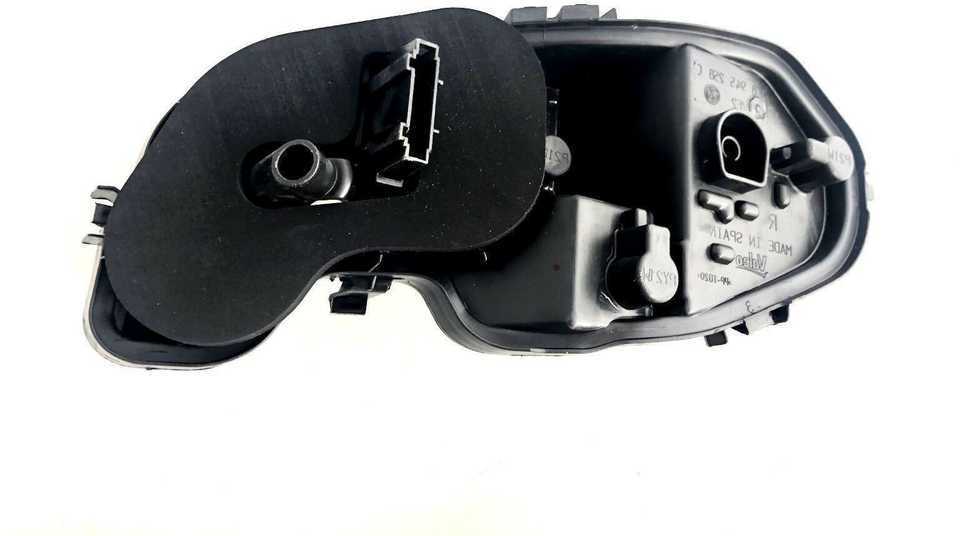 Volkswagen Scirocco 1K8 Lemputės Laikiklis Vag Originalus 1K8945257C