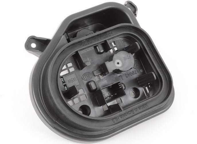 VAG VW TIGUAN 12-16 Kairysis galinio žibinto lemputės laikiklis N/S Originalas 5N0945257D