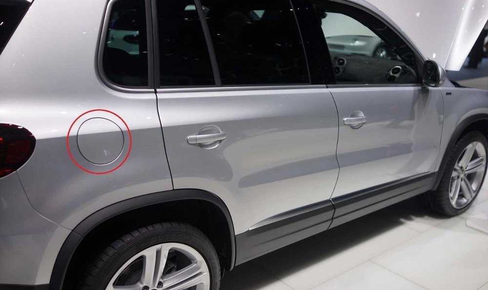 VAG VW TIGUAN 5N Degalų bako dangtelis su surinkimo dėže 5N0809857DGRU originalus
