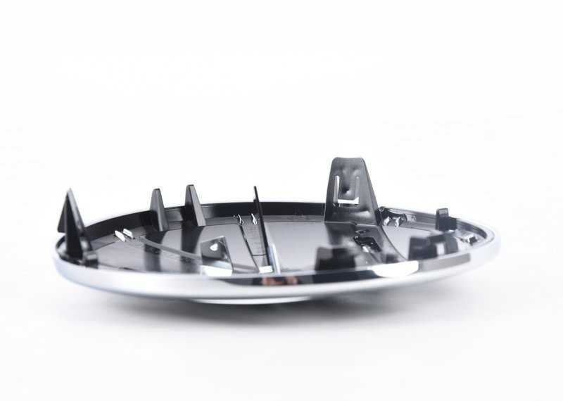 VAG VW TIGUAN priekinio bamperio radiatoriaus grotelės ženkliukas originalus 2K5853600