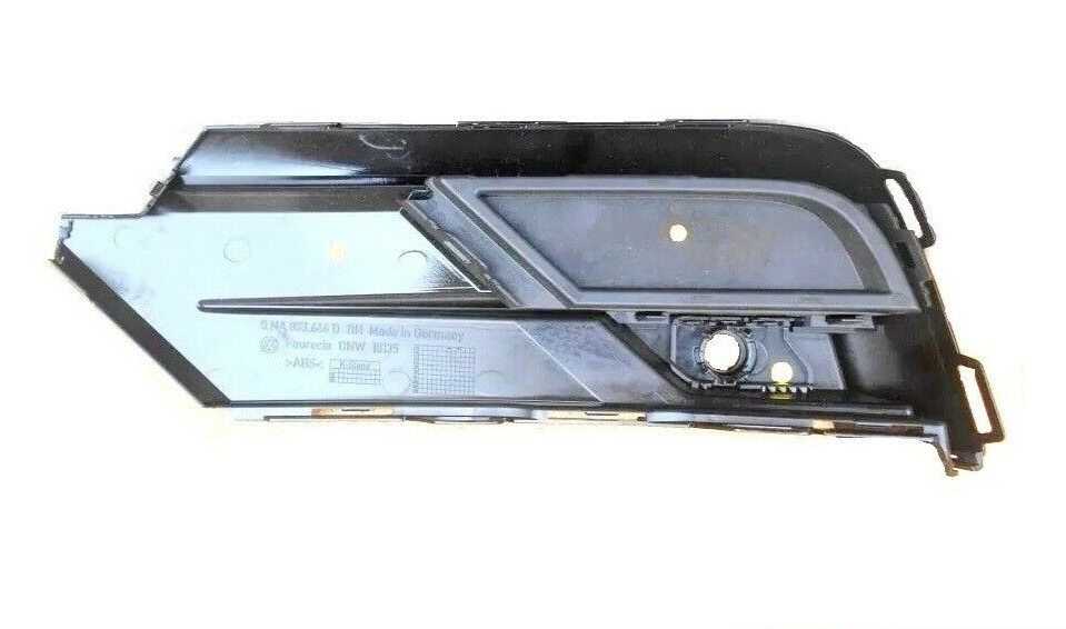 VAG VW TIGUAN R-Line priekinio bamperio rūko žibintų apvado grotelės kairės pusės N/S originalios 5NA853665D041