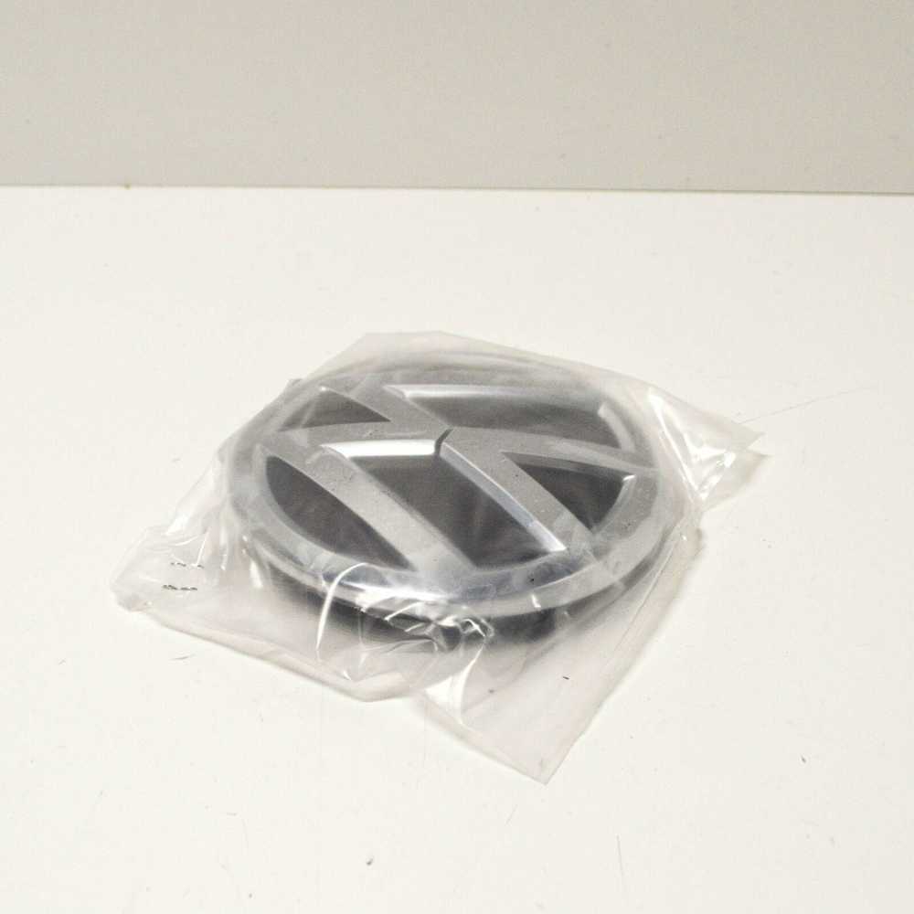 VAG VW Touareg 7P6 blizgi poliruoto chromo emblema originali 7P6853601DFOD