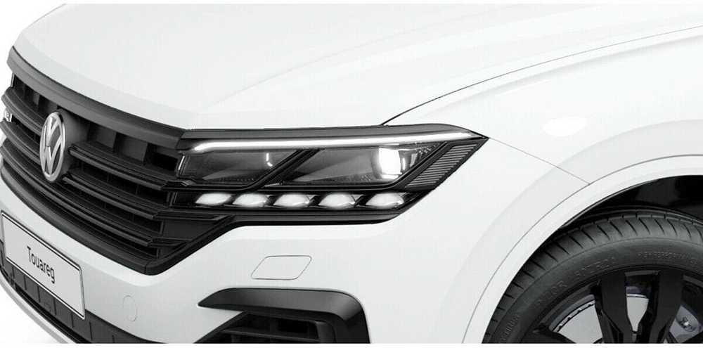VAG VW TOUAREG CR7 APSAUGA JUODOS SPALVOS DEŠINĖ 760853598BBUS