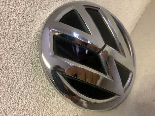 VAG VW Touran 5T VW emblema ženklelis galinis originalus 5TA853630ADPJ