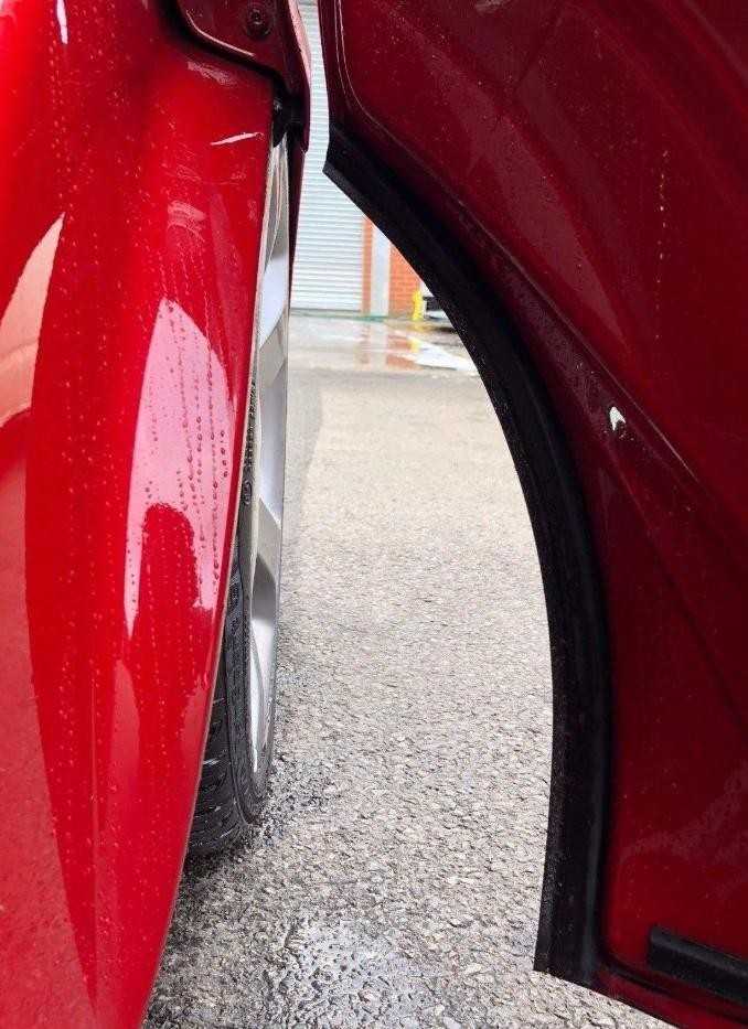 VAG VW Transporter 2003-2016 Priekinių kairės pusės durų sandariklis, juodas, originalus 7H0837565A