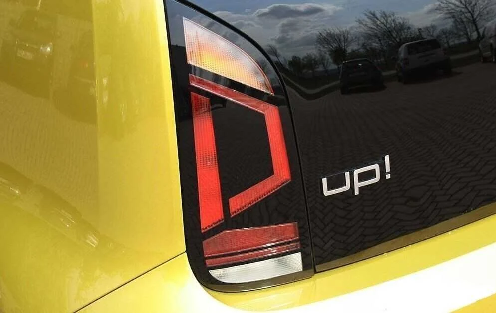VAG VW UP! Facelift Galinis kairės pusės žibintas originalus 1S0945095H