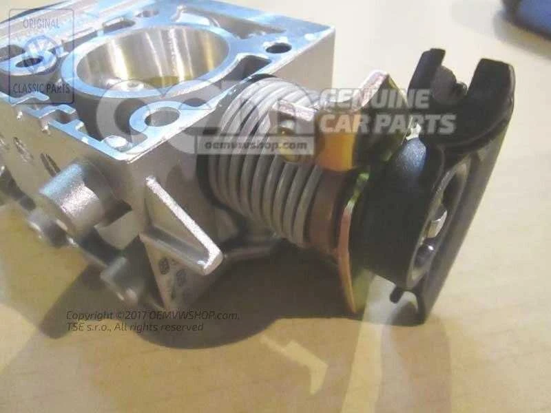 VAG Žemutinė Įpurškiklio Dalis Volkswagen Golf 1993 1999 Originalus 051133028P