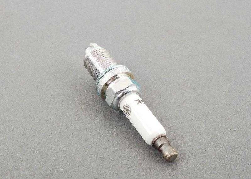 Vag Žvakės Ilgaamžiškumas Volkswagen Passat 2001 2005 Originalus 101905607