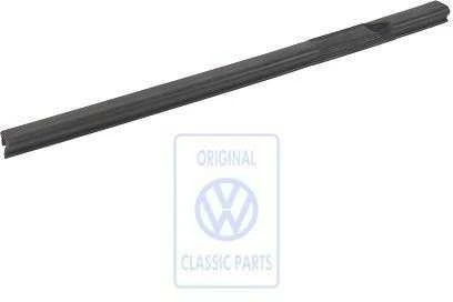 Volkswagen Golf Cabriolet VAG Dešinysis Centro Žiedas Originalus 155871362D